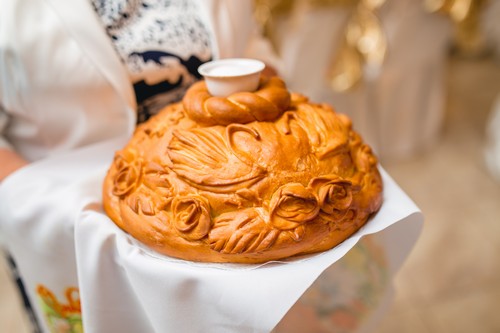 Вкусный каравай на свадьбу – пошаговый рецепт с фото, как испечь в домашних условиях